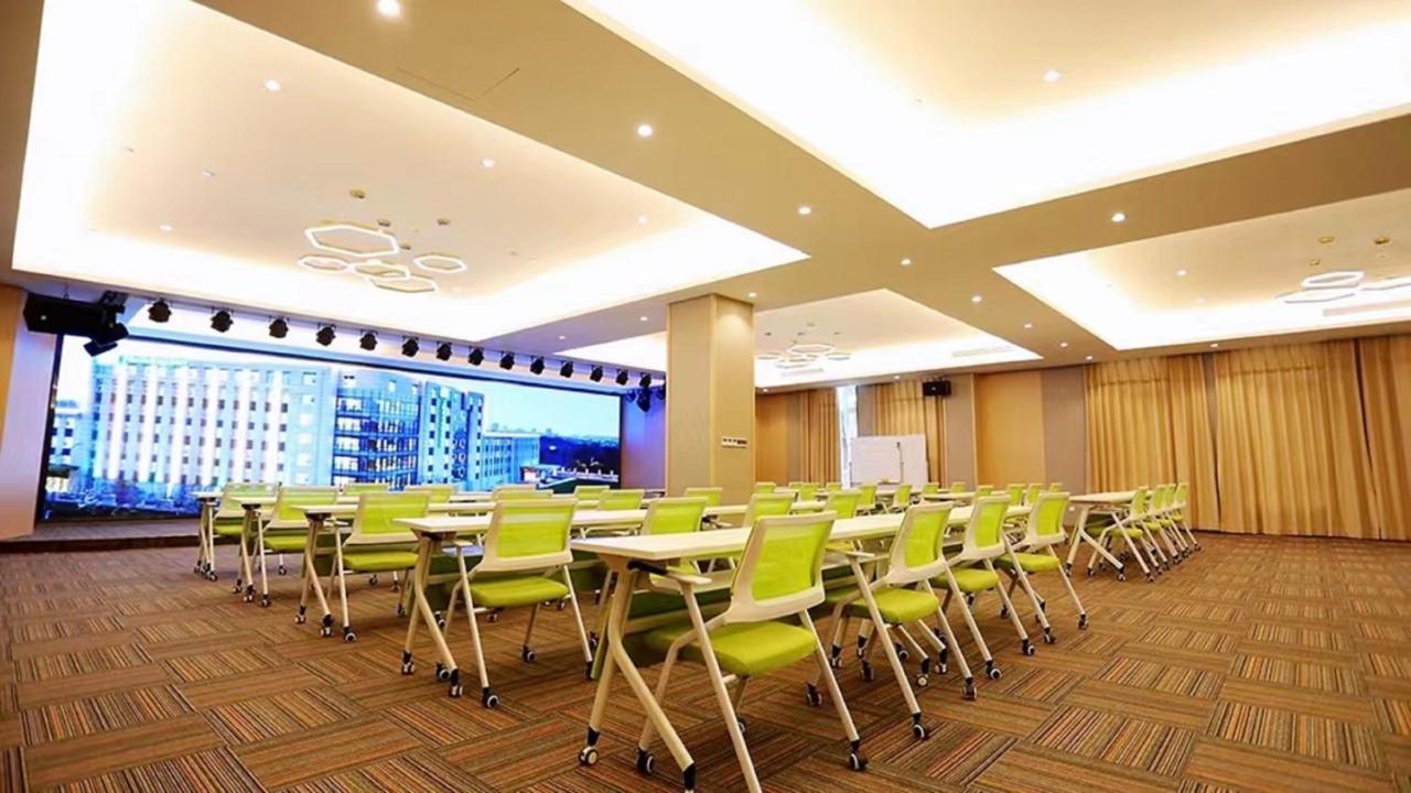 Holiday Inn Shanghai Dishui Lake By Ihg Nanhui Buitenkant foto