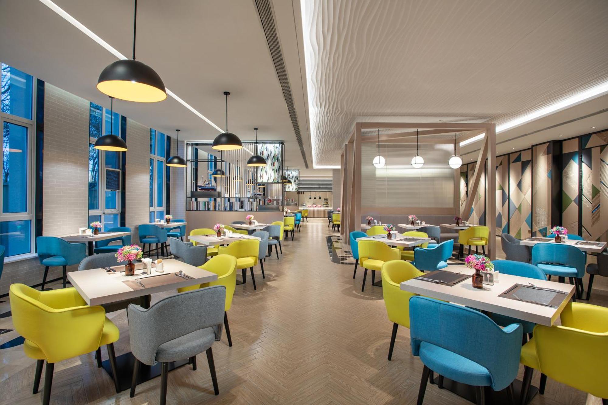 Holiday Inn Shanghai Dishui Lake By Ihg Nanhui Buitenkant foto